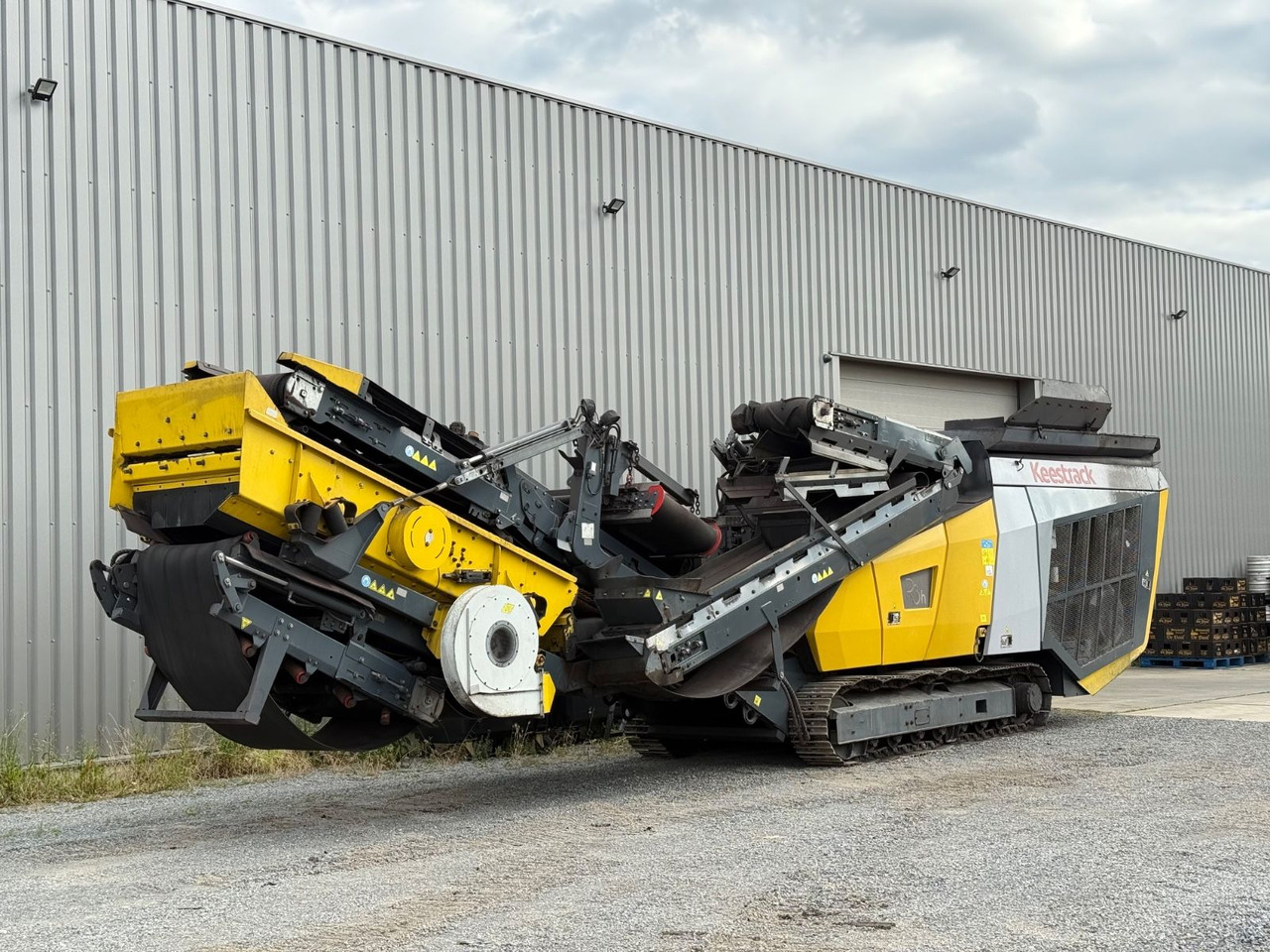 KEESTRACK R3H Mobile Brecheranlage mit Siebmodul - Udarna drobilica: slika 4 KEESTRACK R3H Mobile Brecheranlage mit Siebmodul - Udarna drobilica: slika 4