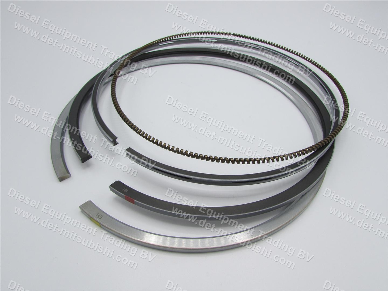 MITSUBISHI RING SET; PISTON STD. S6R,S12R,S16R - Klipovi/ Prstenovi/ Izolatori za Industrijska oprema: slika 1 MITSUBISHI RING SET; PISTON STD. S6R,S12R,S16R - Klipovi/ Prstenovi/ Izolatori za Industrijska oprema: slika 1