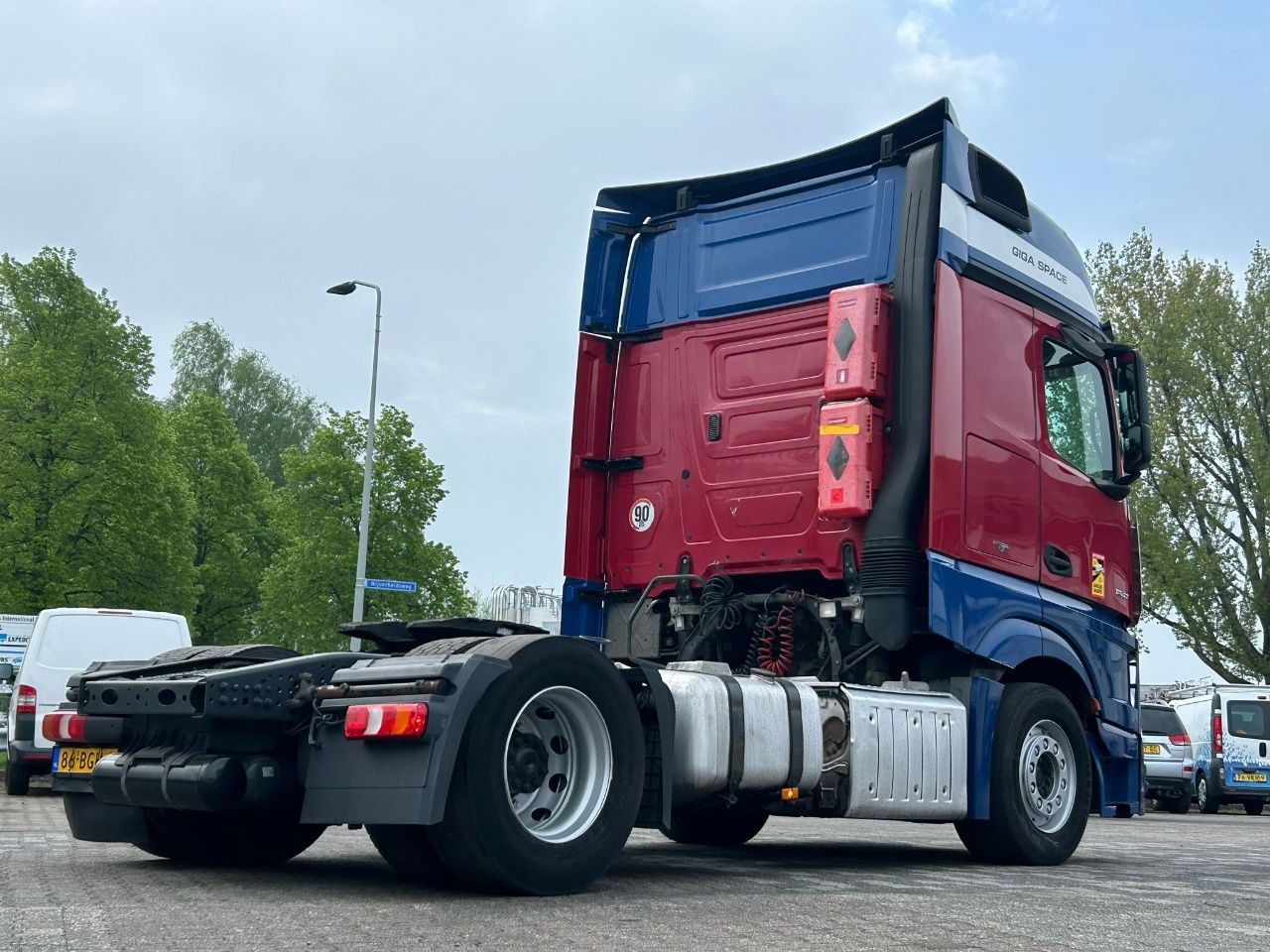 Mercedes-Benz Actros Euro 6 / BJ. 2015 / APK - Tegljač: slika 3 Mercedes-Benz Actros Euro 6 / BJ. 2015 / APK - Tegljač: slika 3
