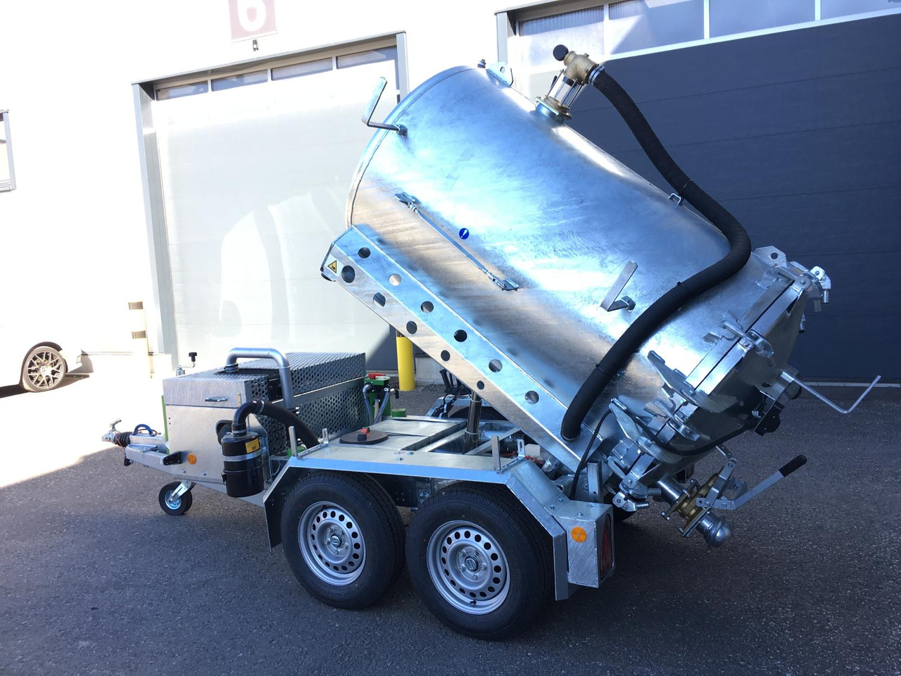 M-Vac 1,8m³ *Kippbar* Vakuum-Saugsystem / Saugfass / Sauganhänger / Saughänger M-Vac Reinigungskit - Vakuumska cisterna: slika 2 M-Vac 1,8m³ *Kippbar* Vakuum-Saugsystem / Saugfass / Sauganhänger / Saughänger M-Vac Reinigungskit - Vakuumska cisterna: slika 2