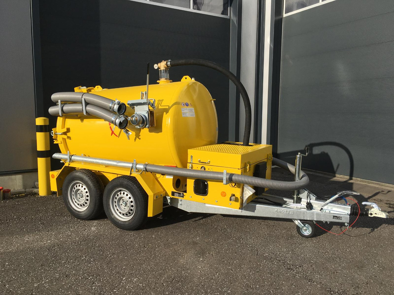 M-Vac 2000 Vacuum system specialized for drilling mud / vacuum container 2000l - Veliki kamon za bušenje: slika 1 M-Vac 2000 Vacuum system specialized for drilling mud / vacuum container 2000l - Veliki kamon za bušenje: slika 1