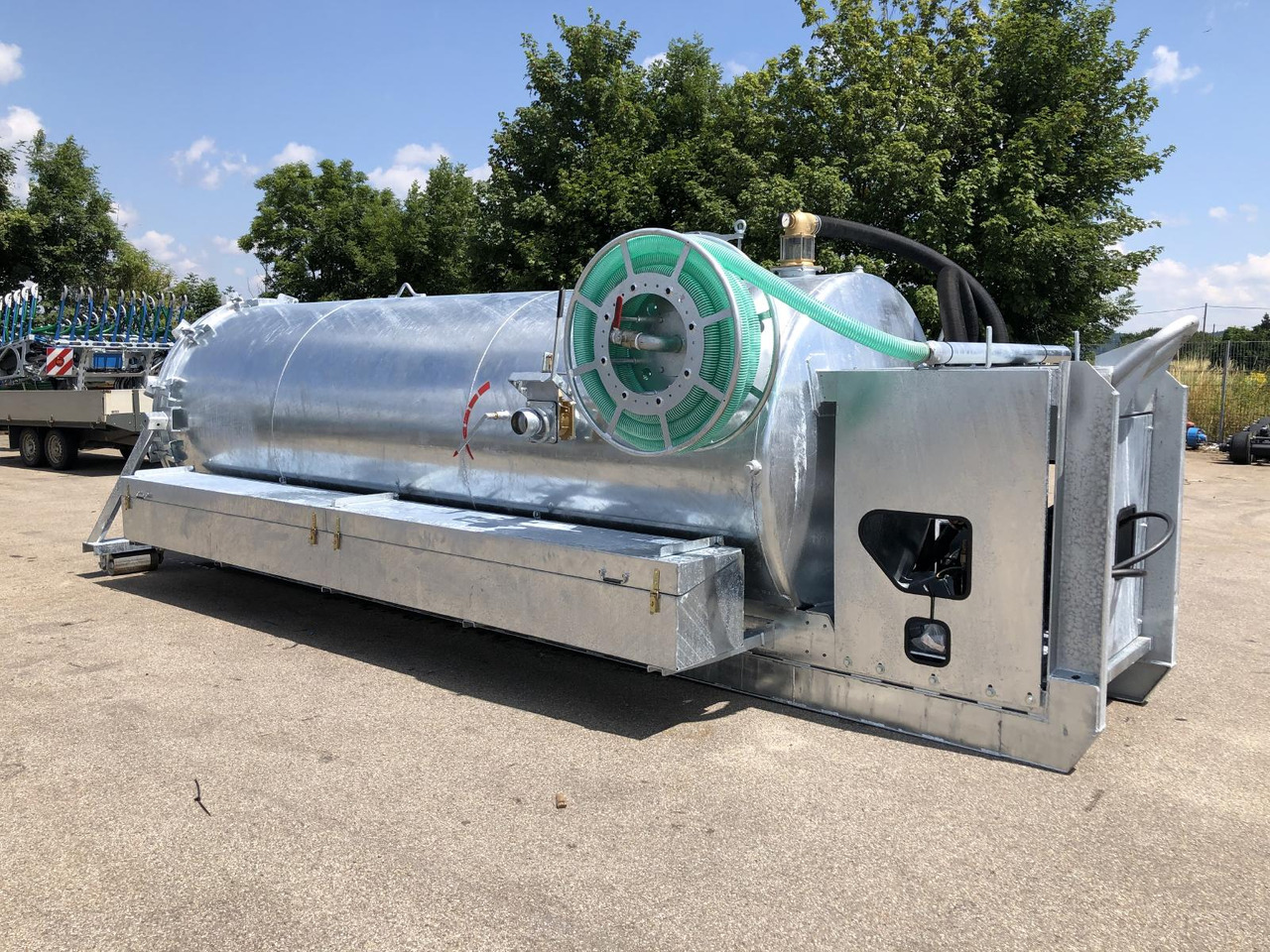 S-Vac 8.5 m³ Saugfass Druckfass Vacuum suction systems are are fully integrated at the HDD jobsite from today. - Tank kontejner: slika 2 S-Vac 8.5 m³ Saugfass Druckfass Vacuum suction systems are are fully integrated at the HDD jobsite from today. - Tank kontejner: slika 2