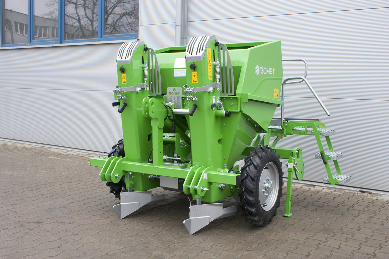 Bomet Kartoffelpflanzmaschine / Potato planter / Planteuse de pomme de terre / Piantapatate / Sadzarka ziemniaków - Sadilica za krompir: slika 1 Bomet Kartoffelpflanzmaschine / Potato planter / Planteuse de pomme de terre / Piantapatate / Sadzarka ziemniaków - Sadilica za krompir: slika 1