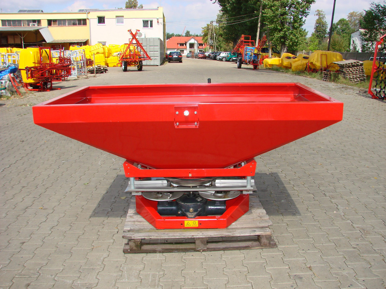 JAR-MET Düngerstreuer / Fertilizer spreader / Epandeur d'engrais / Rozsiewacz nawozów 1200 kg - Rasipač veštačkog đubriva: slika 3 JAR-MET Düngerstreuer / Fertilizer spreader / Epandeur d'engrais / Rozsiewacz nawozów 1200 kg - Rasipač veštačkog đubriva: slika 3