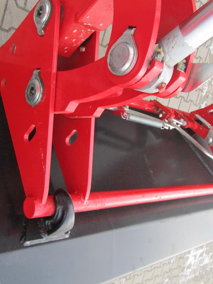 Lauderof Schaufel / Universal Bucket / Godet / Benna / Ковш / Łyżka 2 m - Kašika za Traktor: slika 5 Lauderof Schaufel / Universal Bucket / Godet / Benna / Ковш / Łyżka 2 m - Kašika za Traktor: slika 5