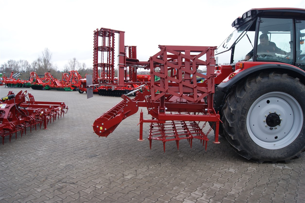 Lupus 5-Felder schwere Zinkenegge / Tine harrow / Herse à dents / Grada de púas de 5 campos / Erpice / 5-польная зубовая борона / Brona zębowa 5 m - Drljača: slika 2 Lupus 5-Felder schwere Zinkenegge / Tine harrow / Herse à dents / Grada de púas de 5 campos / Erpice / 5-польная зубовая борона / Brona zębowa 5 m - Drljača: slika 2