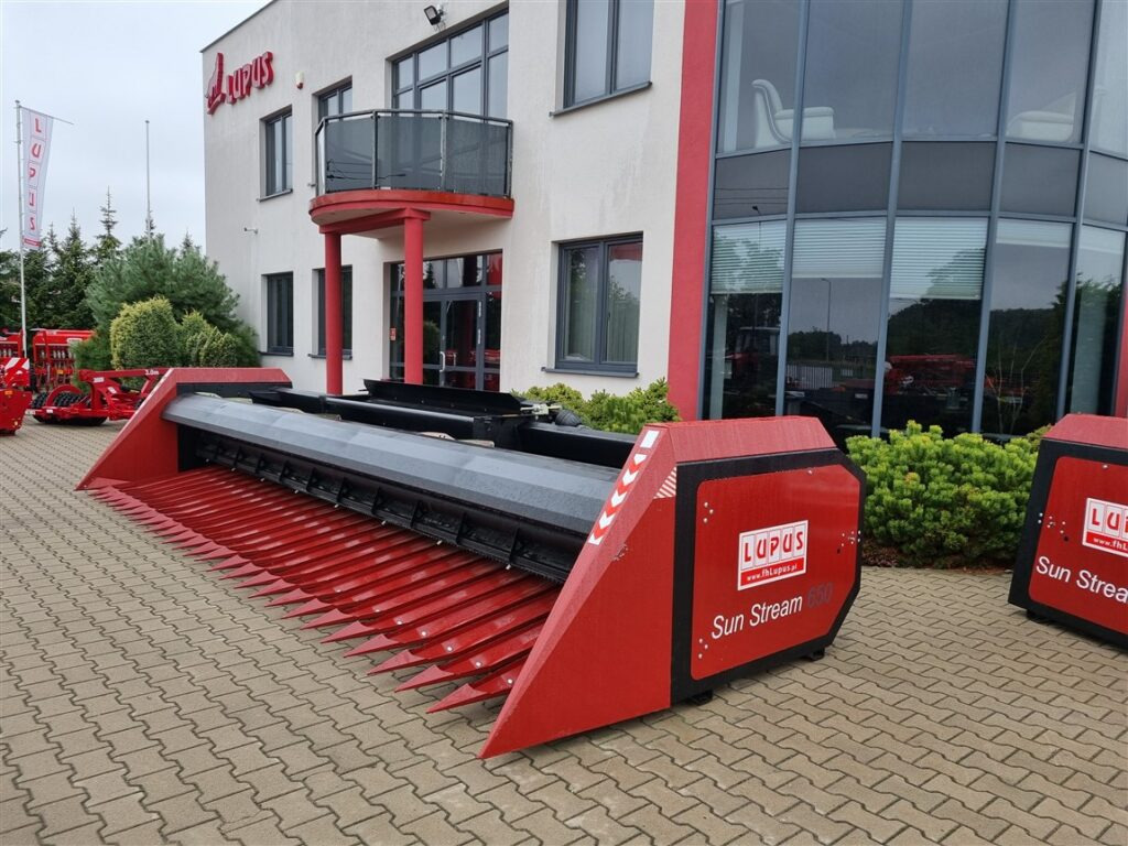 Lupus Sonnenblummenvorsatz / Sunflower harvester / Coupe à tournesol / Сosechadora / Macchina per la raccolta dei girasoli / Жатка для подсолнечника / Przystawka do słonecznika 6,5 m - Kombajn za suncokret: slika 5 Lupus Sonnenblummenvorsatz / Sunflower harvester / Coupe à tournesol / Сosechadora / Macchina per la raccolta dei girasoli / Жатка для подсолнечника / Przystawka do słonecznika 6,5 m - Kombajn za suncokret: slika 5