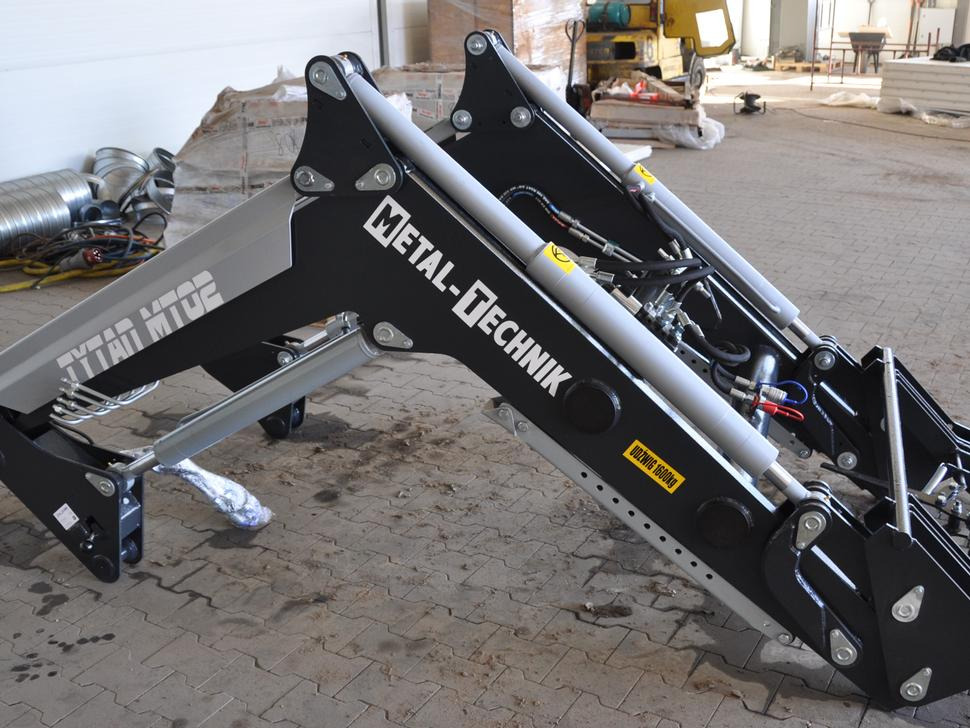 METAL-TECHNIK Frontlader / Front loader / Chargeur frontal / Caricatore frontale / Cargador fronta / Фронтальный погрузчик / Ładowacz czołowy Tytan MT-02 - Prednji utovarivač za traktor za Dodatak: slika 2 METAL-TECHNIK Frontlader / Front loader / Chargeur frontal / Caricatore frontale / Cargador fronta / Фронтальный погрузчик / Ładowacz czołowy Tytan MT-02 - Prednji utovarivač za traktor za Dodatak: slika 2