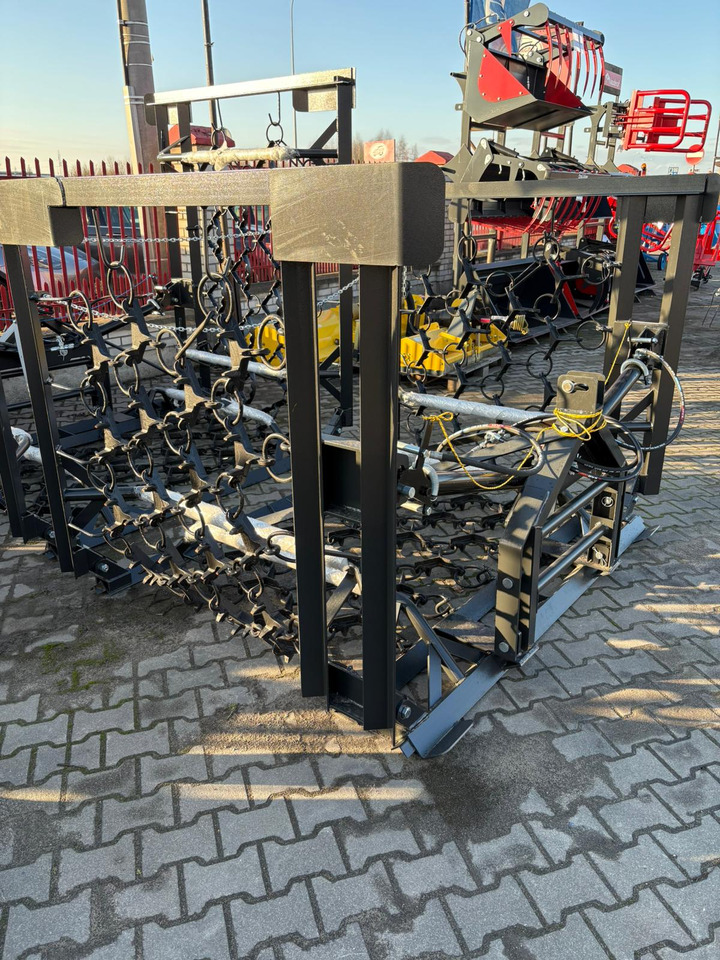METAL-TECHNIK Wiesenegge / Meadow harrow / Herse de prairie / Strigliatrice / Полевая волокуша / Włóka łąkowa 4 m - Lančana drljača: slika 2 METAL-TECHNIK Wiesenegge / Meadow harrow / Herse de prairie / Strigliatrice / Полевая волокуша / Włóka łąkowa 4 m - Lančana drljača: slika 2