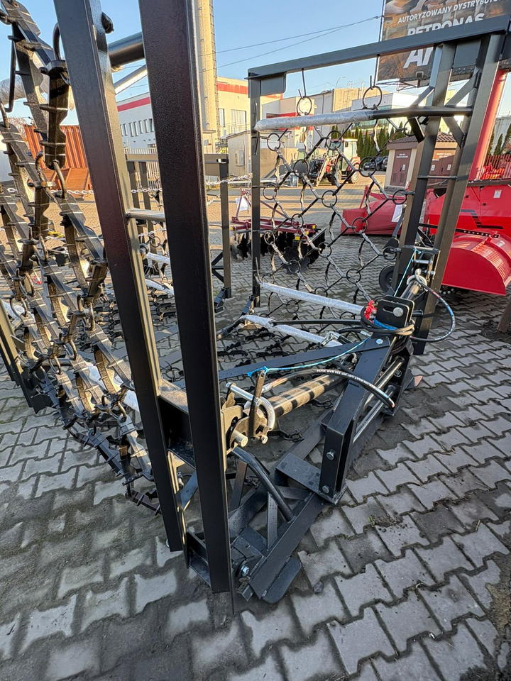 Metal-Technik Wiesenegge / Meadow harrow / Herse de prairie / Strigliatrice / Lanza de prado / Полевая волокуша / Włóka łąkowa 6 m - Lančana drljača: slika 4 Metal-Technik Wiesenegge / Meadow harrow / Herse de prairie / Strigliatrice / Lanza de prado / Полевая волокуша / Włóka łąkowa 6 m - Lančana drljača: slika 4