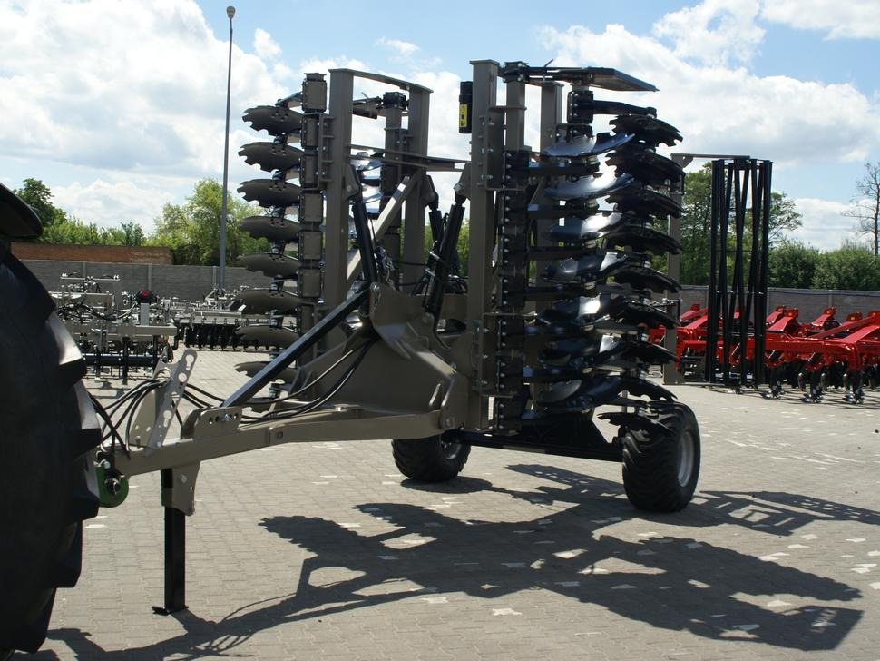 ROLEX Hydraulische Scheibenegge / Hydraulic discs harrow / Dechaumeur à disques / Erpice a dischi / Гидравлическая дисковая борона / Brona talerzowa hydraulicznie składana ciężka 4 m - Tanjirača: slika 2 ROLEX Hydraulische Scheibenegge / Hydraulic discs harrow / Dechaumeur à disques / Erpice a dischi / Гидравлическая дисковая борона / Brona talerzowa hydraulicznie składana ciężka 4 m - Tanjirača: slika 2