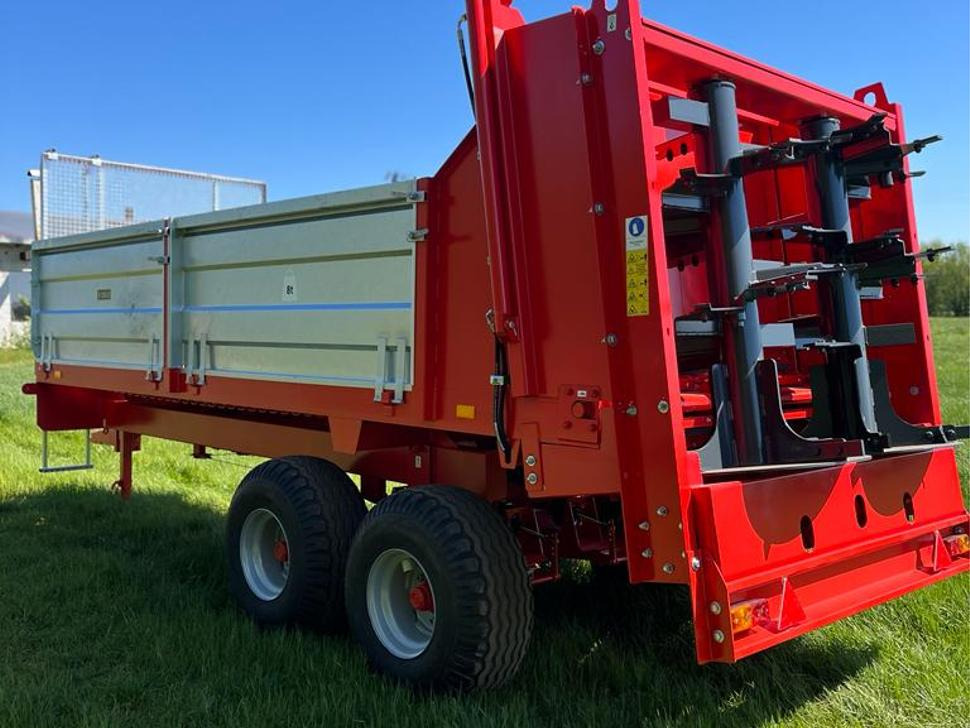 Roltrans Miststreuer / Manure spreader / Épandeur à fumier / Spandiletame / Разбрасыватель органических удобрений / Rozrzutnik obornika N250/32 JAMNIK 8 t - Rasipač prirodnog đubirva: slika 3 Roltrans Miststreuer / Manure spreader / Épandeur à fumier / Spandiletame / Разбрасыватель органических удобрений / Rozrzutnik obornika N250/32 JAMNIK 8 t - Rasipač prirodnog đubirva: slika 3
