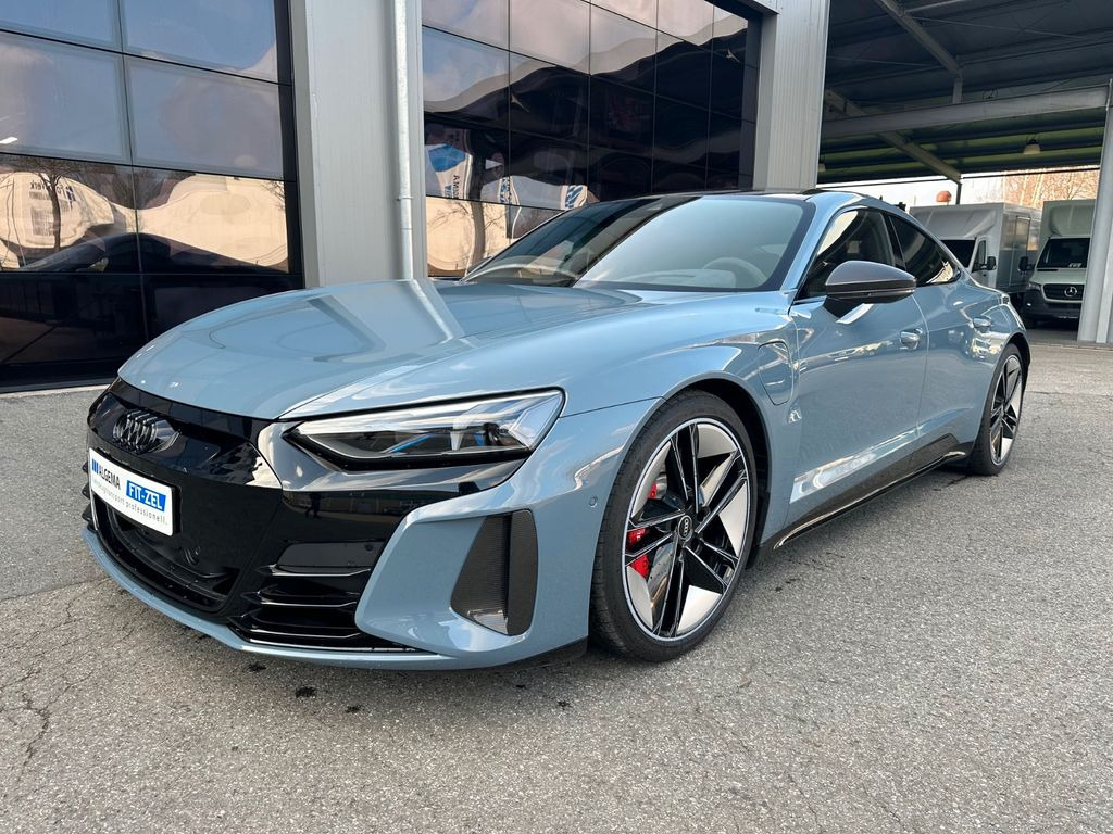 Audi e-tron GT RS quattro CARBON, EXCLUSIVE - Automobil: slika 2 Audi e-tron GT RS quattro CARBON, EXCLUSIVE - Automobil: slika 2