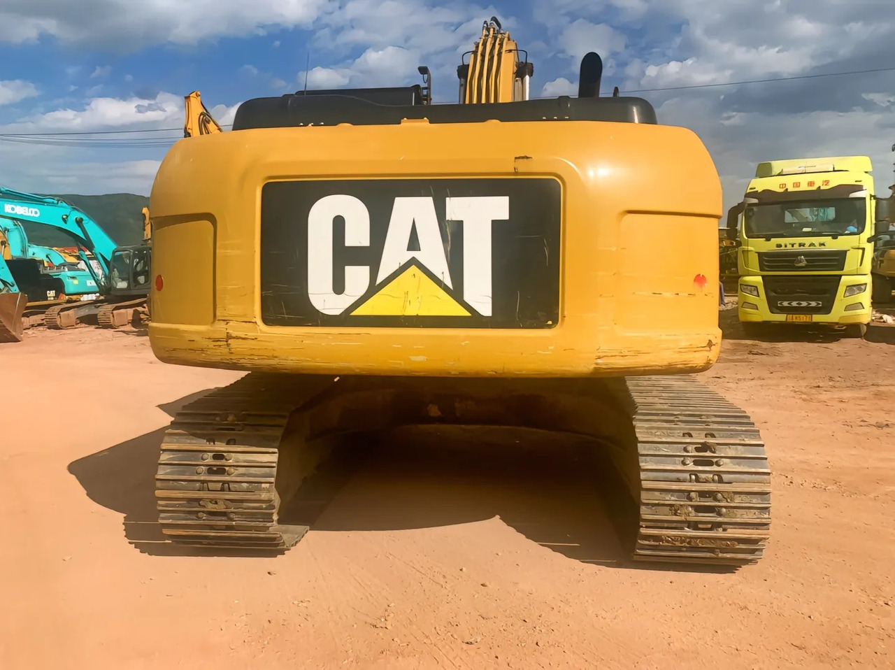 CATERPILLAR 323D2L - Bager guseničar: slika 4 CATERPILLAR 323D2L - Bager guseničar: slika 4