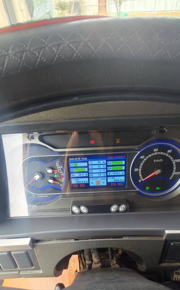 SANY STC1300 - Pokretni kran: slika 2 SANY STC1300 - Pokretni kran: slika 2