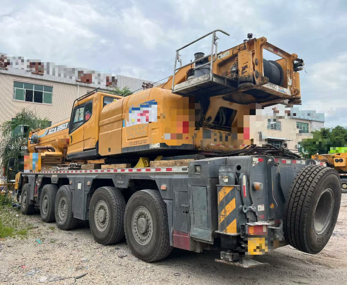 XCMG XCA220 - Autokran za sve terene: slika 3 XCMG XCA220 - Autokran za sve terene: slika 3