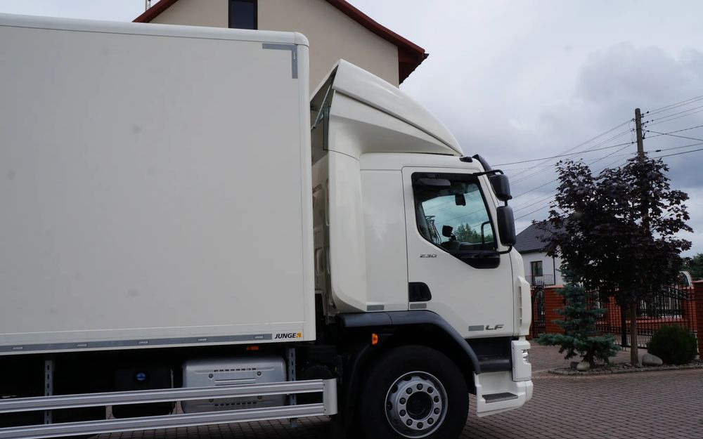 DAF LF 230 18 TON EURO 6 KONTENER 18 PALET ŁAD. 9800 KG WINDA TGM - Kamion sa zatvorenim sandukom: slika 4 DAF LF 230 18 TON EURO 6 KONTENER 18 PALET ŁAD. 9800 KG WINDA TGM - Kamion sa zatvorenim sandukom: slika 4