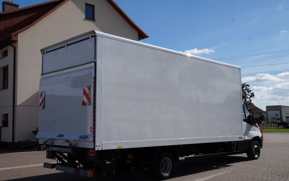 Iveco DAILY 72c18 Automat HI-MATIC Kontener 6 m 74 tys km STAN NOWY - Kamion sa zatvorenim sandukom: slika 3 Iveco DAILY 72c18 Automat HI-MATIC Kontener 6 m 74 tys km STAN NOWY - Kamion sa zatvorenim sandukom: slika 3