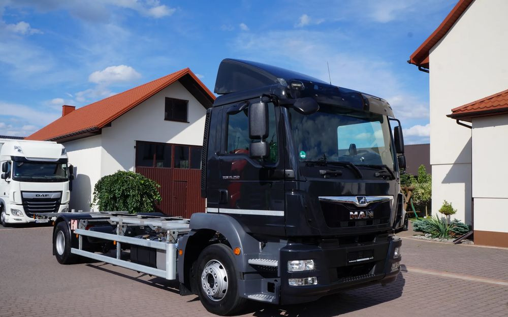 MAN TGM 15.250 EURO 6 RAMA DO ZABUDOWY - Kamion sa golom šasijom i zatvorenom kabinom: slika 3 MAN TGM 15.250 EURO 6 RAMA DO ZABUDOWY - Kamion sa golom šasijom i zatvorenom kabinom: slika 3