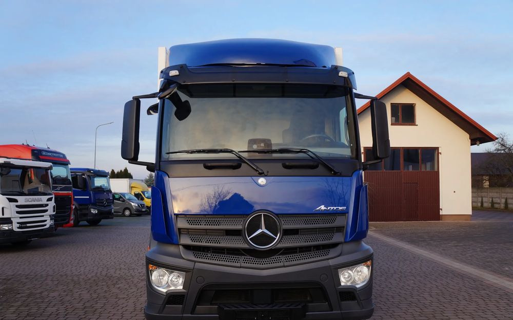 Mercedes-Benz ANTOS 1824 EURO 6 1827 CHŁODNIA KONTENER 8.40 m - Hladnjača: slika 3 Mercedes-Benz ANTOS 1824 EURO 6 1827 CHŁODNIA KONTENER 8.40 m - Hladnjača: slika 3