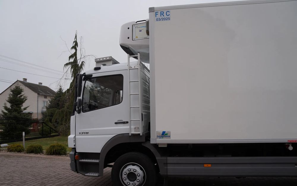 Mercedes-Benz ATEGO 1318 EURO 5 132 TYS KM CHŁODNIA CARRIER 750 WINDA - Hladnjača: slika 3 Mercedes-Benz ATEGO 1318 EURO 5 132 TYS KM CHŁODNIA CARRIER 750 WINDA - Hladnjača: slika 3