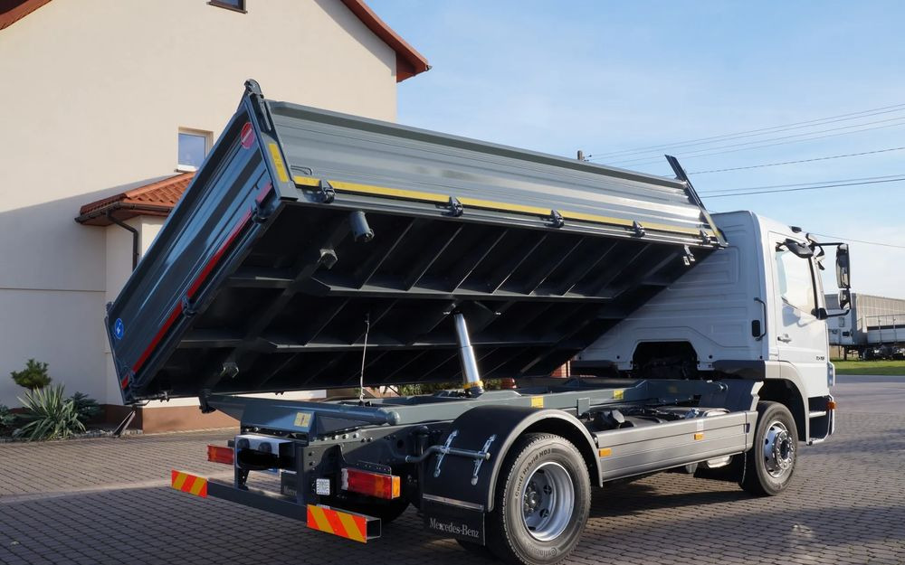 Mercedes-Benz ATEGO 1518 EURO 5 WYWROTKA 3 STRONNA KIPER 1524 - Istovarivač: slika 5 Mercedes-Benz ATEGO 1518 EURO 5 WYWROTKA 3 STRONNA KIPER 1524 - Istovarivač: slika 5