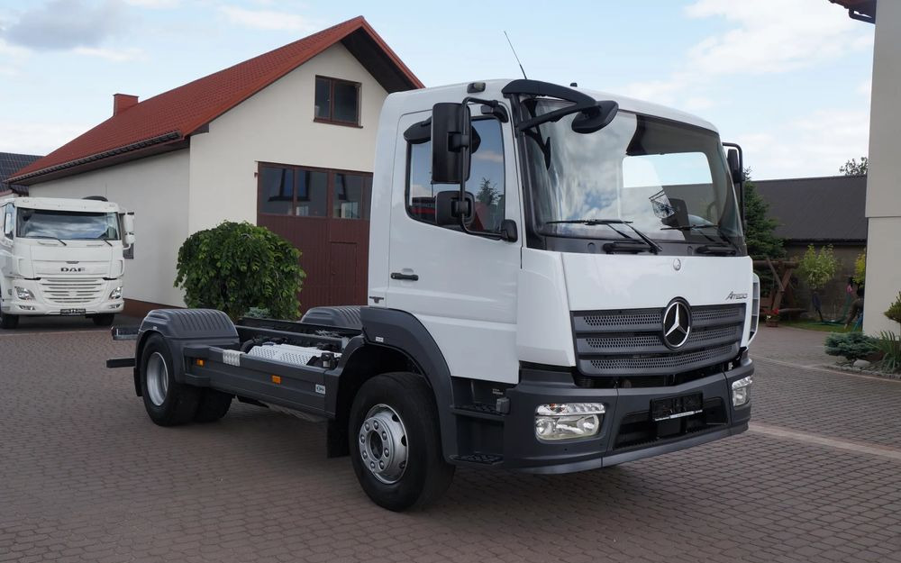 Mercedes-Benz ATEGO 1621 EURO 6 MANUAL RAMA DO ZABUDOWY 16.000 KG ATEGO 1623 1624 - Kamion sa golom šasijom i zatvorenom kabinom: slika 3 Mercedes-Benz ATEGO 1621 EURO 6 MANUAL RAMA DO ZABUDOWY 16.000 KG ATEGO 1623 1624 - Kamion sa golom šasijom i zatvorenom kabinom: slika 3