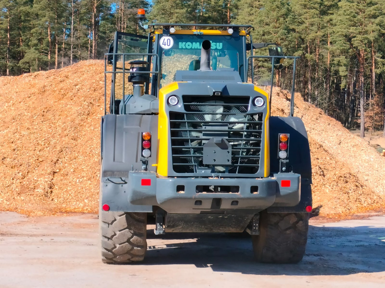 KOMATSU WA380 - Utovarivač točkaš: slika 5 KOMATSU WA380 - Utovarivač točkaš: slika 5