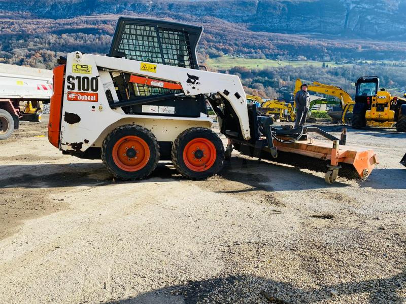 BOBCAT S100 mini chargeuse sur pneu (AVEC ACCESSOIRES) - Mini utovarivač: slika 5 BOBCAT S100 mini chargeuse sur pneu (AVEC ACCESSOIRES) - Mini utovarivač: slika 5