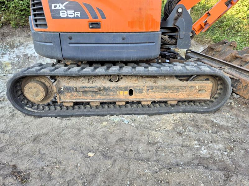 Doosan DX85R-3 PELLE A CHENILLES 8,5T - Bager guseničar: slika 4 Doosan DX85R-3 PELLE A CHENILLES 8,5T - Bager guseničar: slika 4