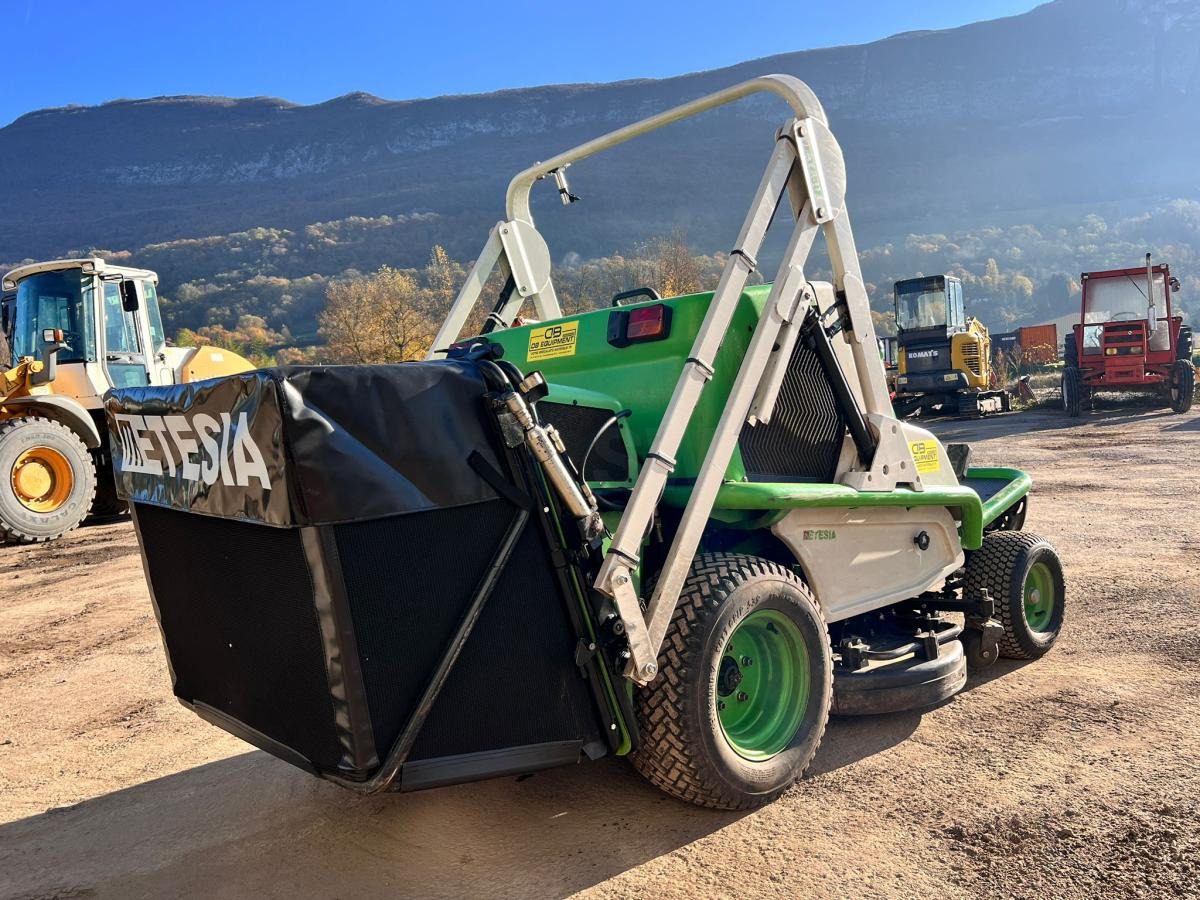 ETESIA HYDRO 124D Tondeuse autoportée 124cm - Baštenska kosačica: slika 5 ETESIA HYDRO 124D Tondeuse autoportée 124cm - Baštenska kosačica: slika 5