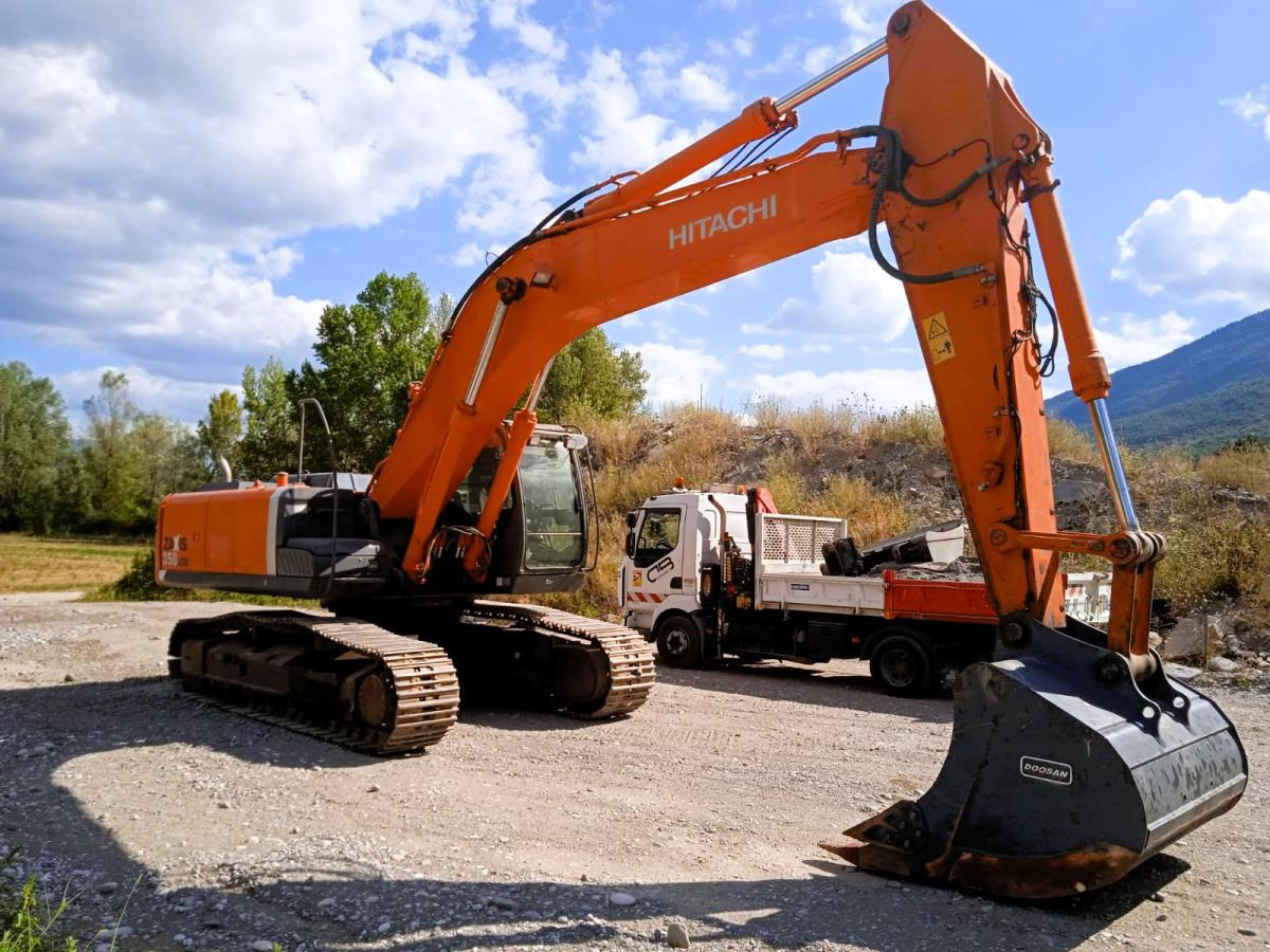 HITACHI PELLE ZX 350 LCN-3 35T - Bager guseničar: slika 4 HITACHI PELLE ZX 350 LCN-3 35T - Bager guseničar: slika 4