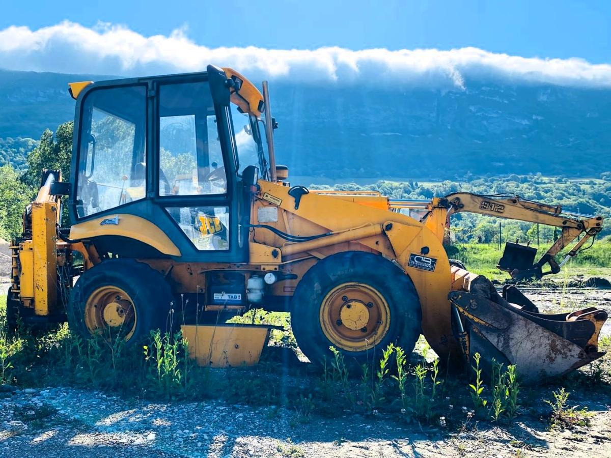 Jcb 2 CX TRACTOPELLE 5,2T (NET DE TVA) - Bager utovarivač: slika 3 Jcb 2 CX TRACTOPELLE 5,2T (NET DE TVA) - Bager utovarivač: slika 3