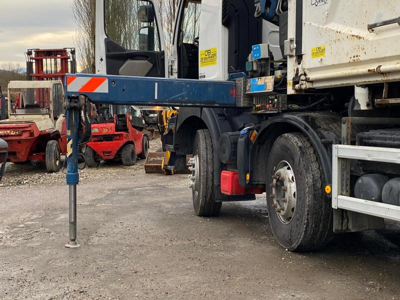 Istovarivač, Kamion sa dizalicom RENAULT KERAX 8x4 520 BIBENNE CIF GRUE CORMACH: slika 9 Istovarivač, Kamion sa dizalicom RENAULT KERAX 8x4 520 BIBENNE CIF GRUE CORMACH: slika 9