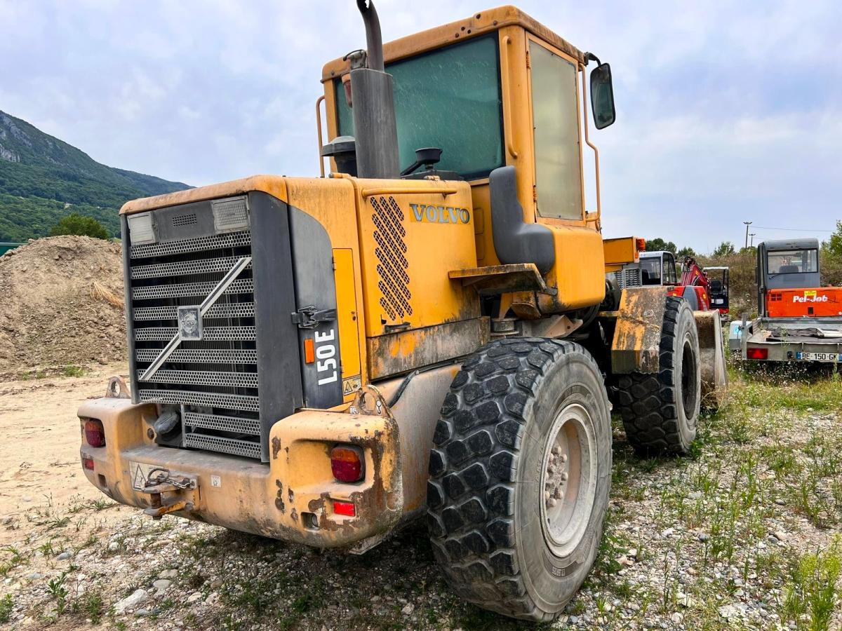 Volvo L 50 E CHARGEUSE A PNEUS 10T - Utovarivač točkaš: slika 5 Volvo L 50 E CHARGEUSE A PNEUS 10T - Utovarivač točkaš: slika 5