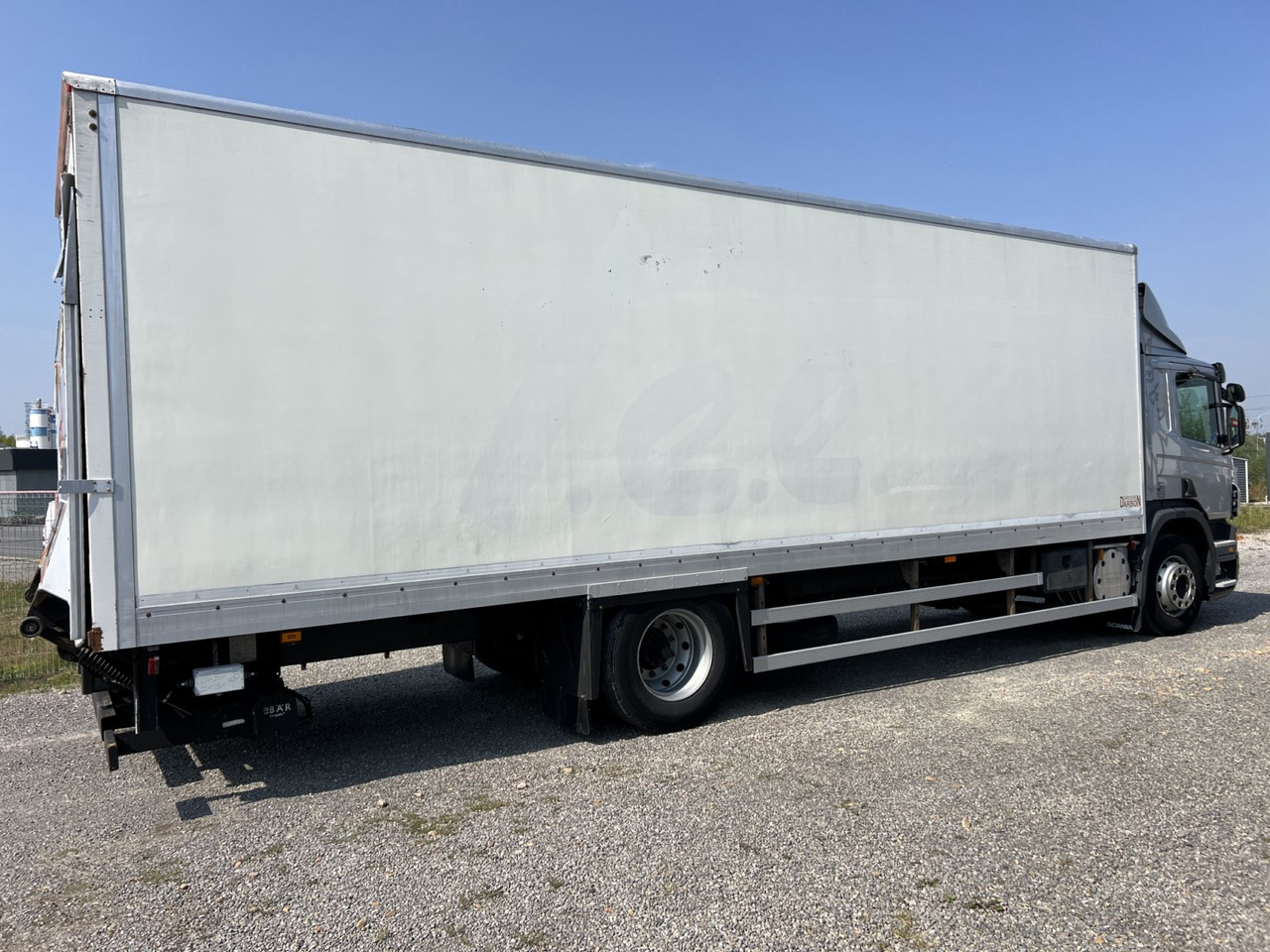 Scania P320 - Kamion sa tovarnim sandukom: slika 4 Scania P320 - Kamion sa tovarnim sandukom: slika 4