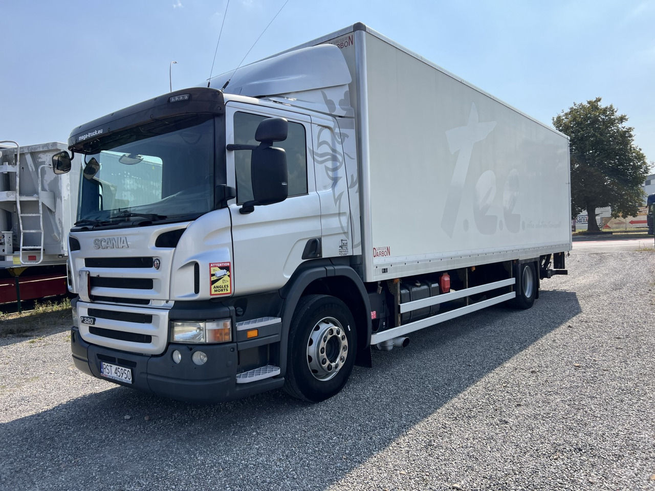 Scania P320 - Kamion sa tovarnim sandukom: slika 2 Scania P320 - Kamion sa tovarnim sandukom: slika 2