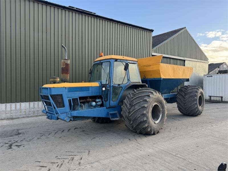 Ford 8210 Self Propelled Gravel Cart - Traktor: slika 1 Ford 8210 Self Propelled Gravel Cart - Traktor: slika 1