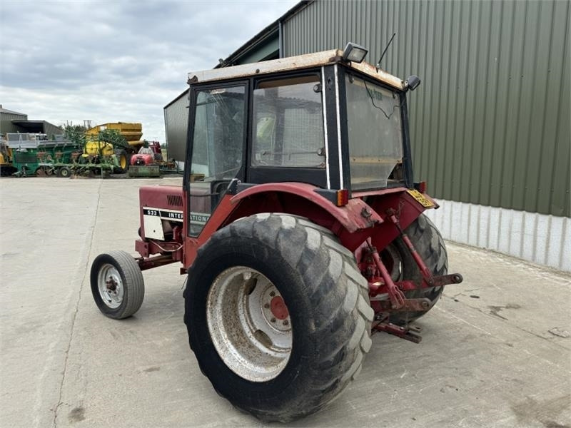 International 533 Tractor - Traktor: slika 2 International 533 Tractor - Traktor: slika 2
