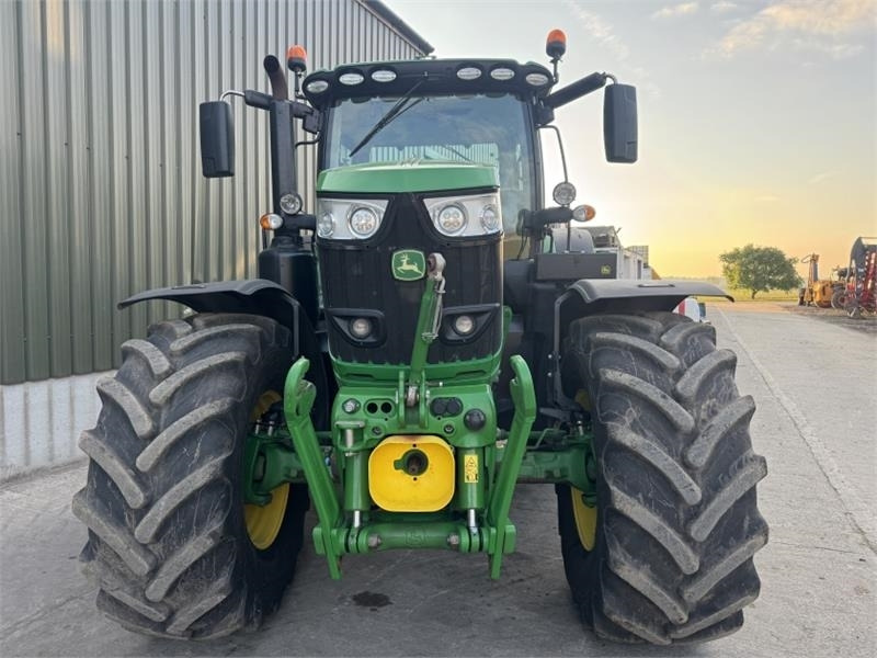 John Deere 6215R Command Pro **Ultimate Edition**Front PTO**V  - Traktor: slika 5 John Deere 6215R Command Pro **Ultimate Edition**Front PTO**V  - Traktor: slika 5