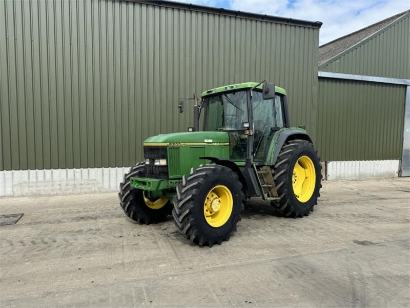 John Deere John Deere 6800 Tractor - Traktor: slika 1 John Deere John Deere 6800 Tractor - Traktor: slika 1