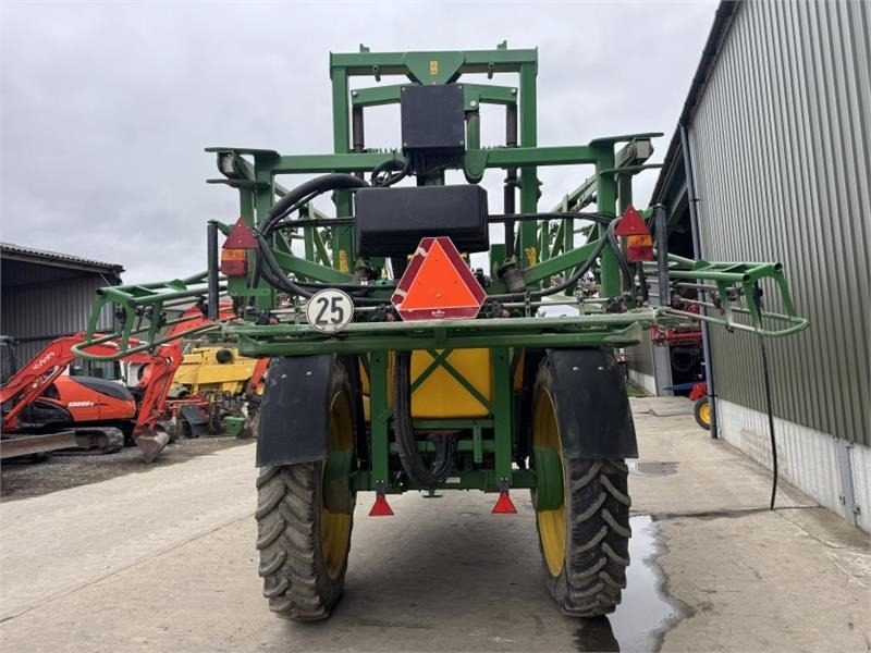 John Deere John Deere 732 Trailed Sprayer - Prskalica montirana na traktor: slika 3 John Deere John Deere 732 Trailed Sprayer - Prskalica montirana na traktor: slika 3