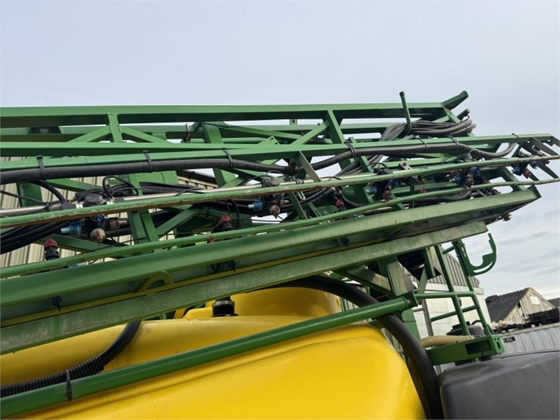 Prskalica montirana na traktor John Deere R952i PowrSpray Trailed Sprayer: slika 23 Prskalica montirana na traktor John Deere R952i PowrSpray Trailed Sprayer: slika 23
