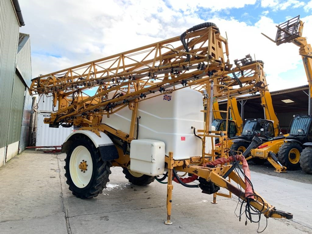 Knight 28 Meter 3800 Litre Trailed Sprayer - Vučena prskalica: slika 4 Knight 28 Meter 3800 Litre Trailed Sprayer - Vučena prskalica: slika 4
