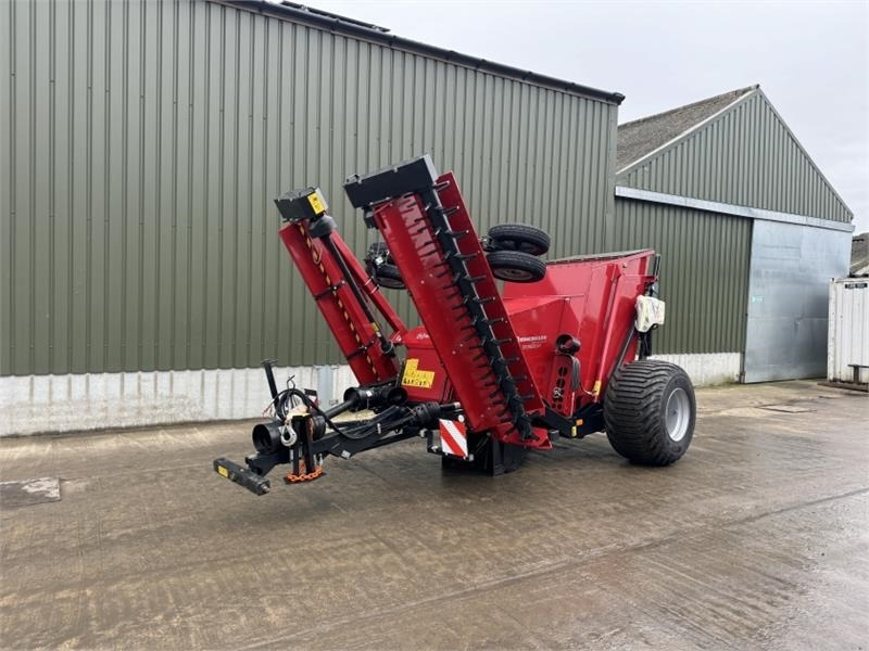 Kongskilde 5200 Stonebear **Video Belo - Traktorska freza: slika 1 Kongskilde 5200 Stonebear **Video Belo - Traktorska freza: slika 1