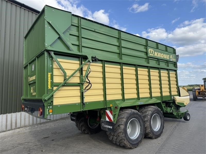 Krone Krone AX 310 HL Forage Wagon - Prikolica sa automatskim punjenjem: slika 2 Krone Krone AX 310 HL Forage Wagon - Prikolica sa automatskim punjenjem: slika 2
