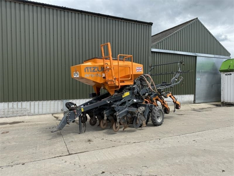 Mzuri Mzuri Pro-Till 3T Seed Drill - Kombinovana mašina za setvu: slika 1 Mzuri Mzuri Pro-Till 3T Seed Drill - Kombinovana mašina za setvu: slika 1