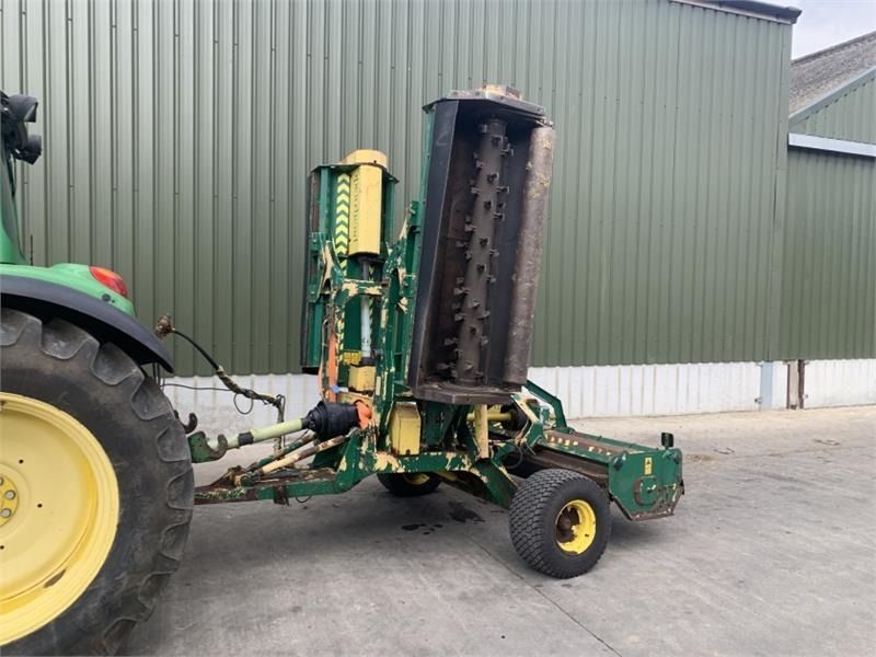 Spearhead Spearhead Trident 4000 4M Folding Flail Mower - Kosačica: slika 2 Spearhead Spearhead Trident 4000 4M Folding Flail Mower - Kosačica: slika 2