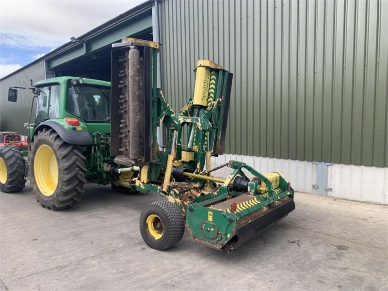 Spearhead Trident 4000 4M Folding Flail Mower - Kosačica: slika 4 Spearhead Trident 4000 4M Folding Flail Mower - Kosačica: slika 4