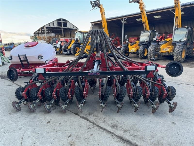Sumo Sumo DD4 Seed Drill c/w Front Tank - Kombinovana mašina za setvu: slika 4 Sumo Sumo DD4 Seed Drill c/w Front Tank - Kombinovana mašina za setvu: slika 4